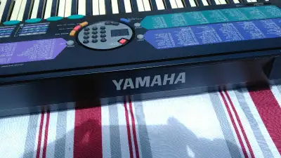 Yamaha PSR 185 Digital Piano Synthetiseur