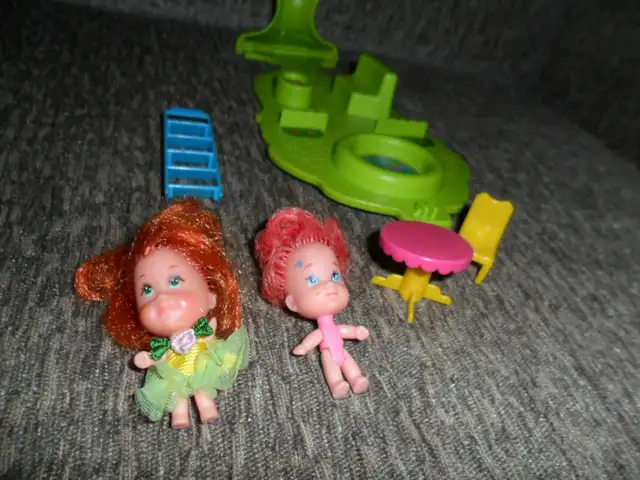 1978 Mattel Ice Cream Cone.$35.Smoke/pet free home. Dolls have m63735875879171124