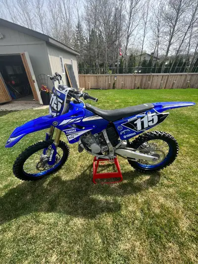 Selling a 2017 Yz 125 with roughly 77 hours on it, very well maintained the whole time i’ve had it a...