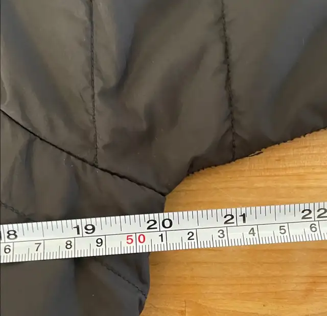 North Face Jacket in Women's - Tops & Outerwear in Edmonton - Image 4