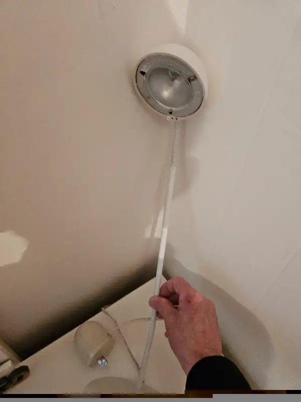 Lampe lumière halogène 10$ in Indoor Lighting & Fans in Edmundston - Image 4