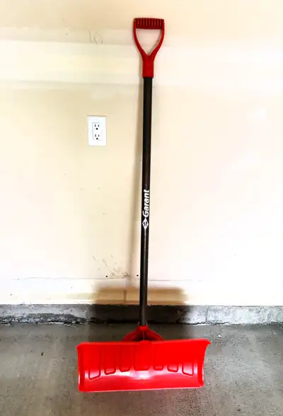 20 Inch Polypropylene Snow Shovel, View more