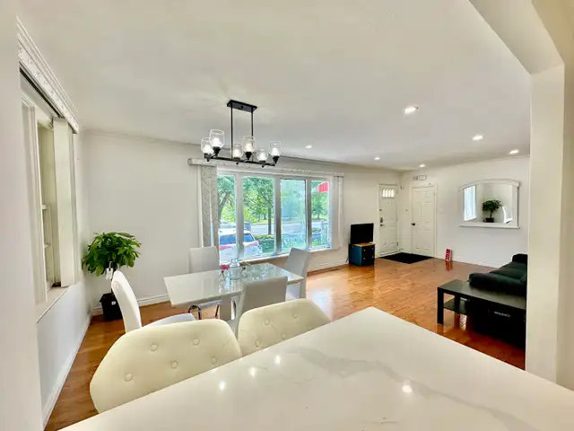 ***Gorgeous 3-Bed, 1-Bath, Main Floor House, new Reno’s in Long Term Rentals in City of Toronto - Image 5