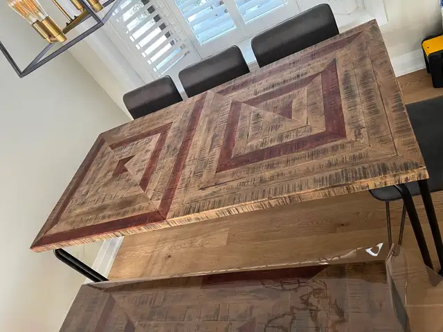 Solid Wood Dining Table and Bench Set in Dining Tables & Sets in Markham / York Region - Image 2