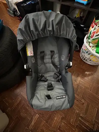 Graco Snugride 30 click connect Infant Car seat for Sale, View more