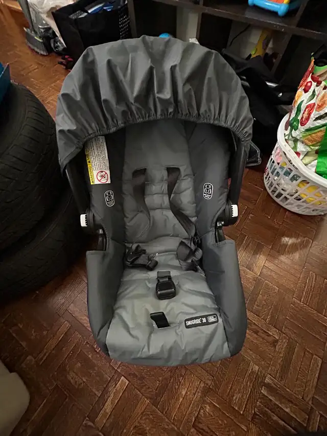 Graco Snugride 30 click connect Infant Car seat for Sale in Strollers, Carriers & Car Seats in Mississauga / Peel Region - Image 2