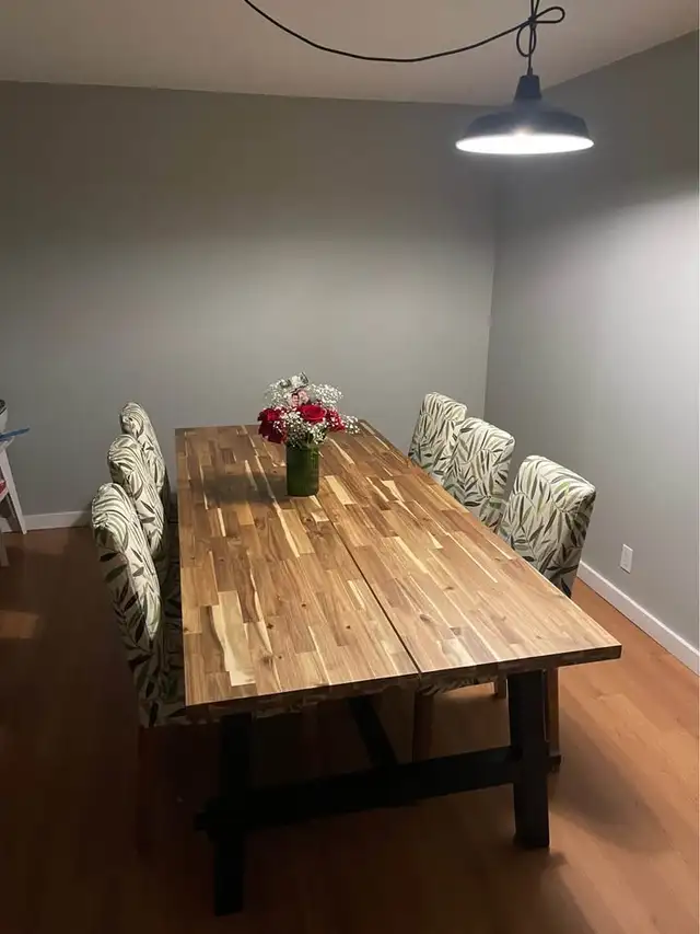 6pax Solid Wood Dining Table with Chairs in Dining Tables & Sets in Comox / Courtenay / Cumberland - Image 2