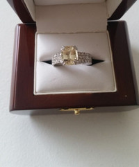 NEW 3.31ct Yellow Sapphire & Diamond Engagement / Cocktail Ring