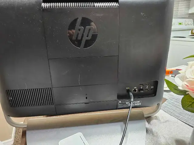 hp touchsmart in Desktop Computers in Hamilton - Image 3