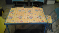 Kids folding table & chairs