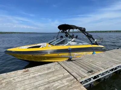 2012 CROWNLINE 215 SS 5.7 V8 This boat come with everything you can ask for. The boat was over 100k...