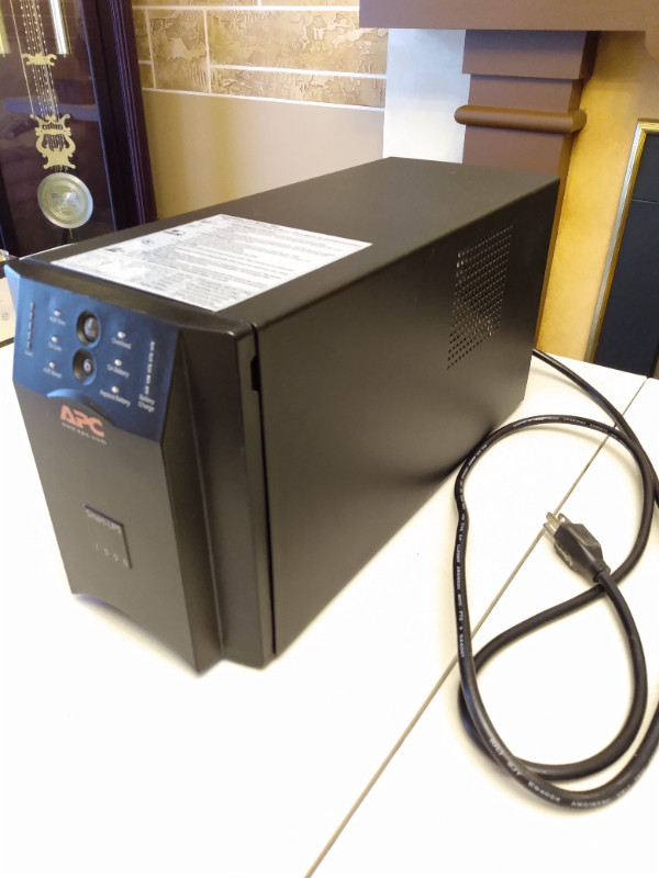 APC Smart UPS Power Backup in General Electronics in Mississauga / Peel Region - Image 4