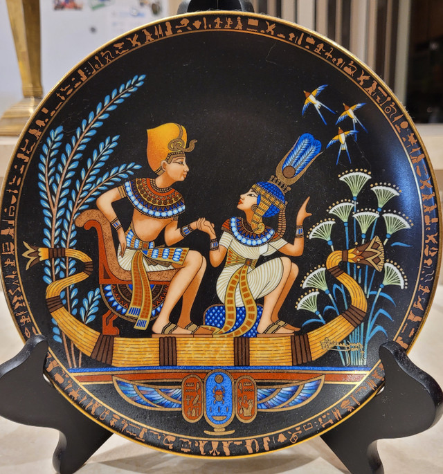 1991 Osiris Porcelain Plate in Arts & Collectibles in Calgary