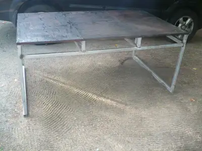 table-établie, View more