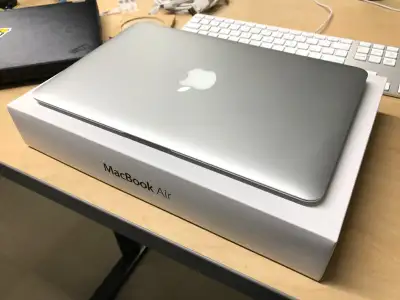 MacBook Air 13' 2017 Like New Condition, View more