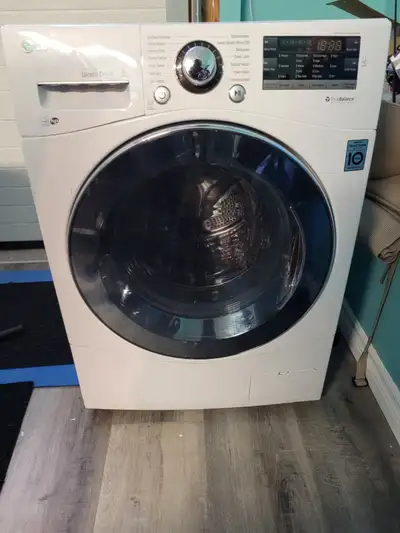 LG WASHING MACHINE ONLY USED FOR 7 MONTHS!!, View more