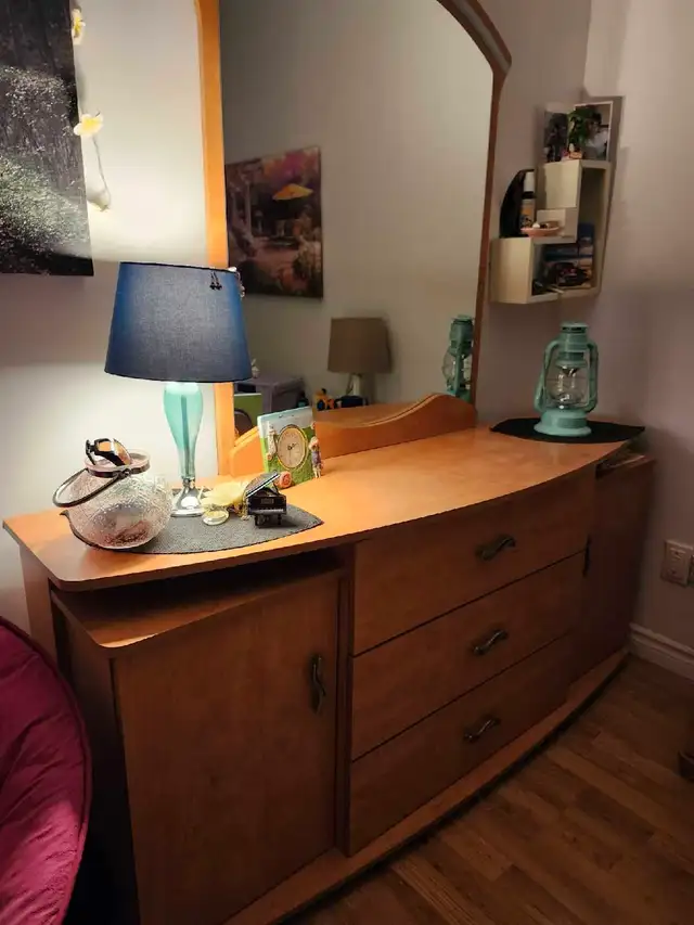 Set de chambre in Multi-item in Laval / North Shore - Image 3