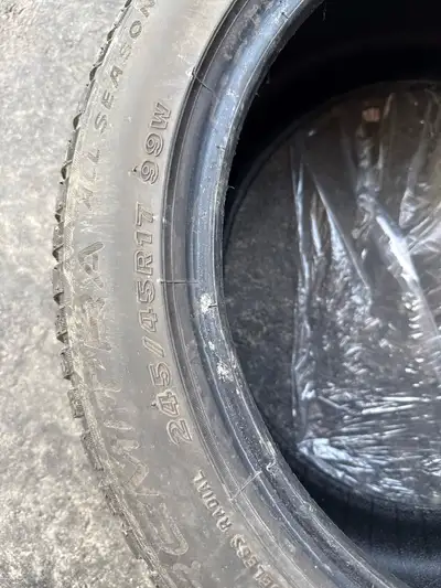 Set of 4 summer tires with no rims