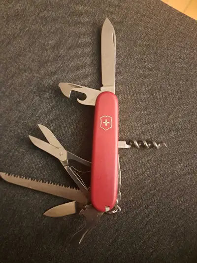 Victorinox swiss army knife in great condition.