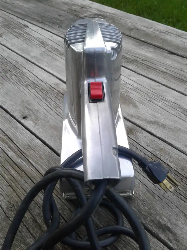 Shopmate Orbital Sander & Polisher in Power Tools in Edmonton - Image 5