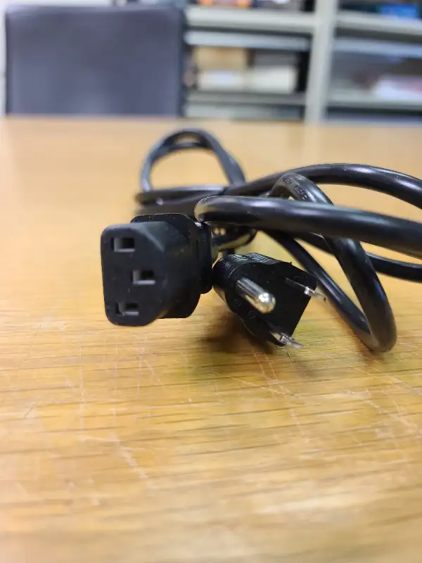 Computer Power Cords For Sale in Cables & Connectors in City of Toronto - Image 3