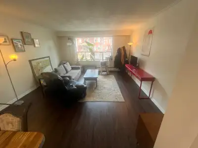 STEPS TO SUBWAY & HIGH PARK. Seek 1 professional to share 3 bedroom apartment in triplex that backs...