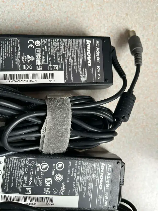 Disque dur Hitachi+Chargeur de batterie portable LENOVO in Laptop Accessories in Longueuil / South Shore - Image 7