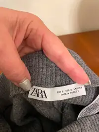 Zara grey knitted skirt, size small