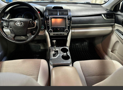 Toyota camry xle hybrid 2014