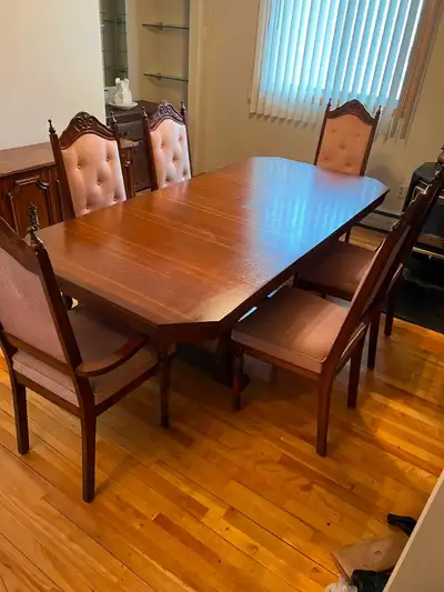 SOLID WOOD DINING ROOM SET WITH 6 UPHOLSTERED CHAIRS, View more