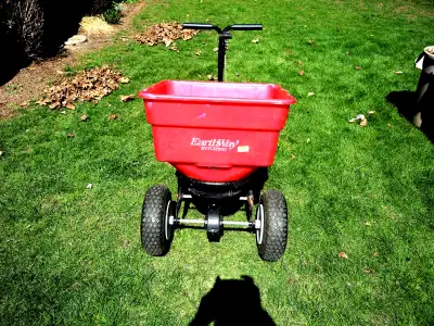 Earthway 100 LB Commercial Spreader, View more