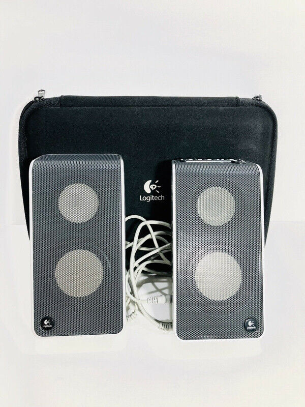 Logitech V20 S0155A USB Powered Laptop Portable Speakers w/ Case | Speakers,  Headsets & Mics | Brantford | Kijiji