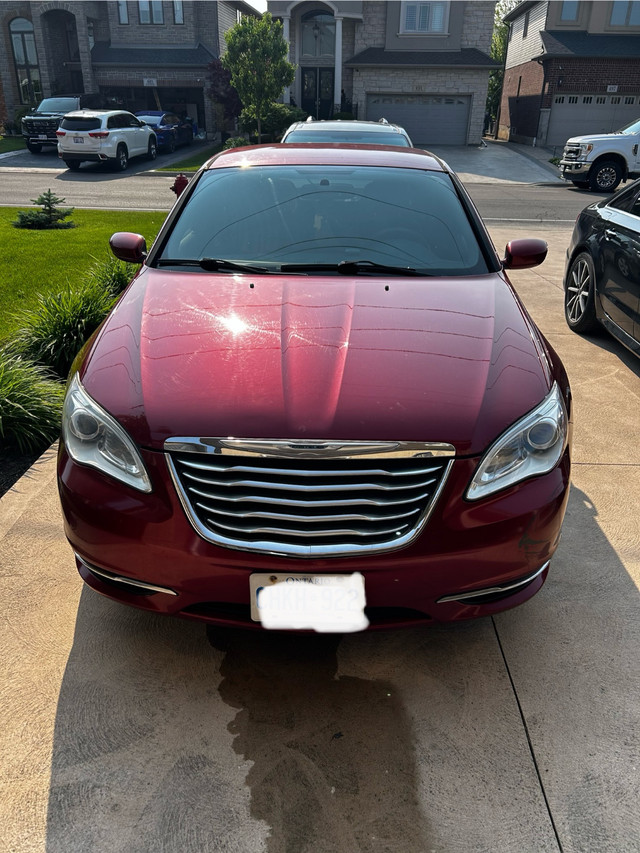 2013 Chrysler 200 in Cars & Trucks in Hamilton
