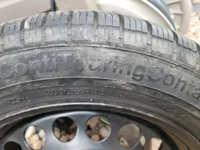 205 55R 16 Tire with Rim brand new almost.