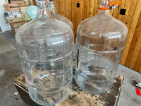 2 wine makers carboy