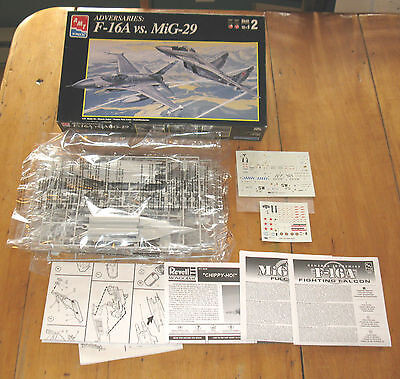 PLASTIC MODEL KIT F16A/MIG 29 (2 PLANES IN 1 KIT) - INC. GLUE in Toys & Games in Red Deer - Image 2