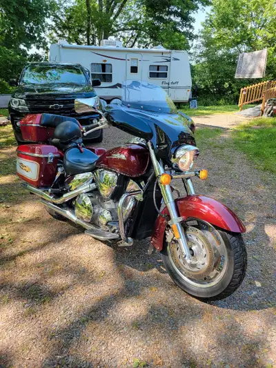 This is a nice bike in Great condition. Only 14,500 kms on it Very well taken care of. Only 3 owners...