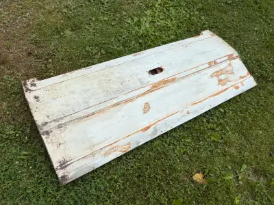 1973-1991 Suburban Tailgate. Has a little rust as shown but still pretty good. It has a power window...