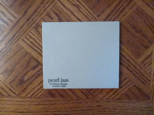 Montreal Canada October 4 2000 (2 CDs) – Pearl Jam  $10.00628632653634591229