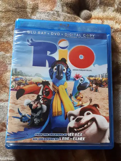 This is a three disk set that includes the dvd, digital copy and the blu-ray edition. Captured by sm...