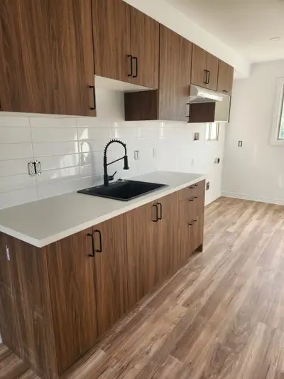 Logement rénové à Laval  4 ½
