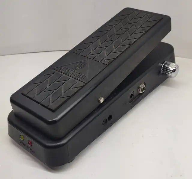 Behringer Hell Babe HB01 Wah-Wah Guitar Effects Pedal *Tested* in Amps & Pedals in Windsor Region - Image 7