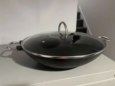 Wok pour cuisiner, View more
