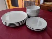 Set  de vaisselle