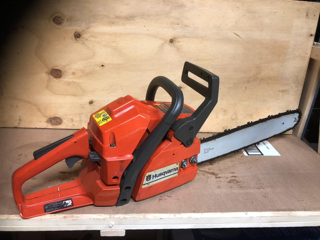 Husqvarna 136 chainsaw 2 stroke 16inch bar in Power Tools in Oakville / Halton Region