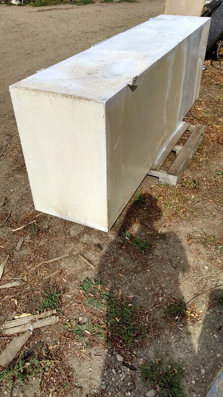 Metal Water tank from atco trailer- 1200L/320G = 200$ in Storage Containers in Vernon - Image 3