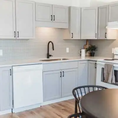 Fully furnished private bedroom in a 3 bedroom townhouse with 2 female roommates. All utilities incl...