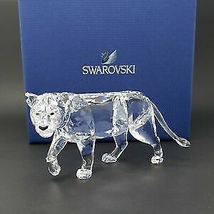 SWAROVSKI CRYSTAL Figurine  LION MOTHER / LIONESS in Arts & Collectibles in Thunder Bay - Image 3