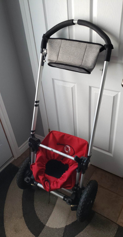 Bugaboo frog stroller with accessories in good condition in Strollers, Carriers & Car Seats in Sudbury - Image 3