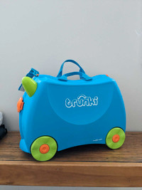 Trunki kids ride on carry-on luggage 